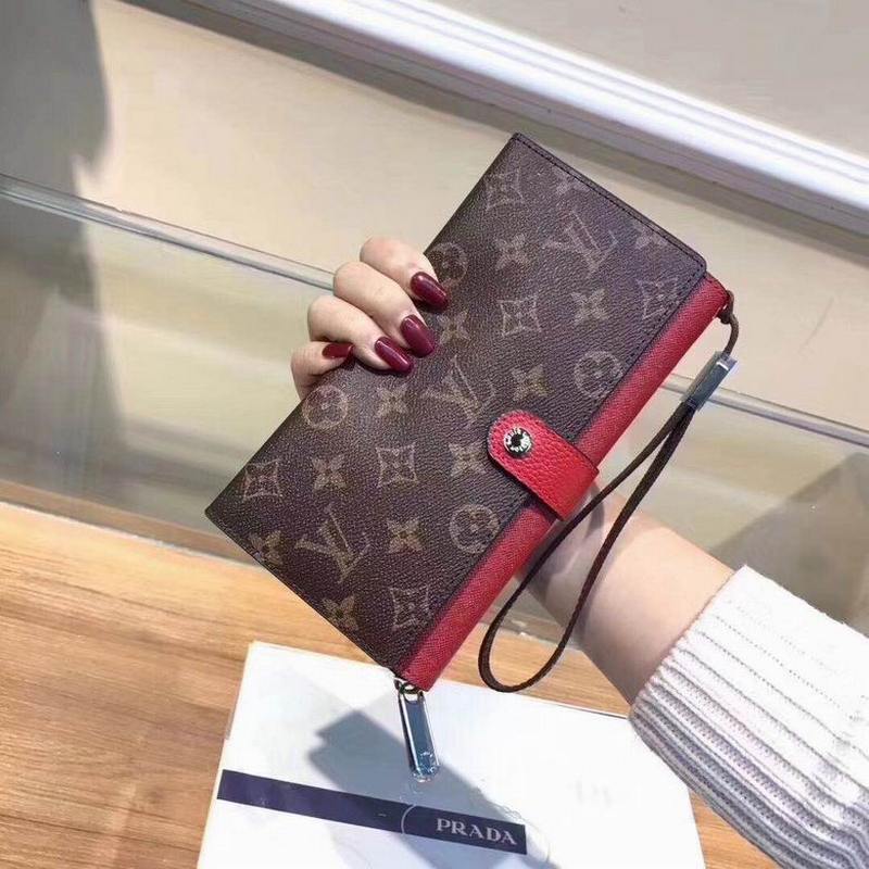 LV Wallets 143